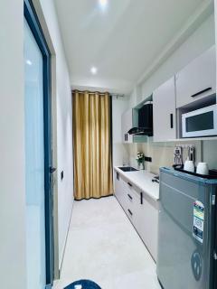 Alora Suite Aesthetic Luxe 1BHK - 5