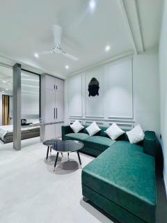 Alora Suite Aesthetic Luxe 1BHK - 2