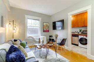 Belltown Couples Retreat with Easy Access to Lumen Field - 2