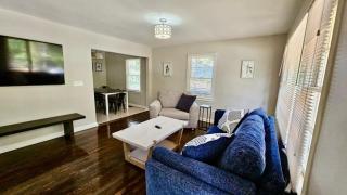 Decatur Executive Residential - Sleeps 11 - 9