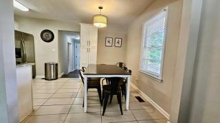Decatur Executive Residential - Sleeps 11 - 4