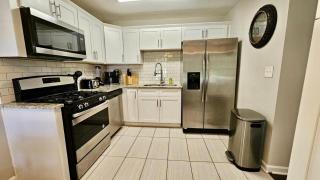 Decatur Executive Residential - Sleeps 11 - 5
