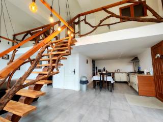 Grand Loft de Standing 140m2 Jacuzzi Privatif, Terrasse 60m2 Vue Dégagée - Marcorignan - 5