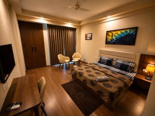 Cozy Studio Near Expo Mart - Bliss Suites - 0