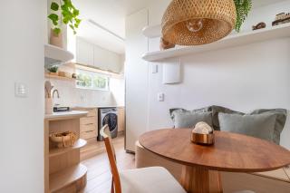 Urban Getaway - Close to Embassies - 1bed - 8