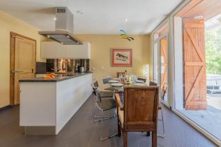 Chalet Glacier - Happy Rentals - 4
