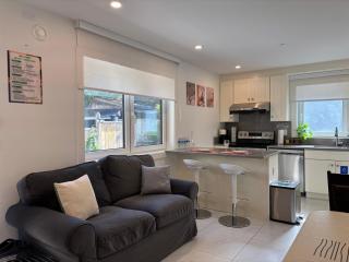 Brand new 2Bedroom mini House near UBC - 9