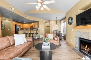 Warm spacious home base at Redstone - walk to shops & dining - 6