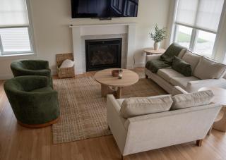 The Salt & Pine Cottage - 6