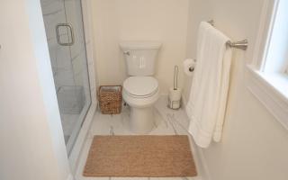 The Salt & Pine Cottage - 4