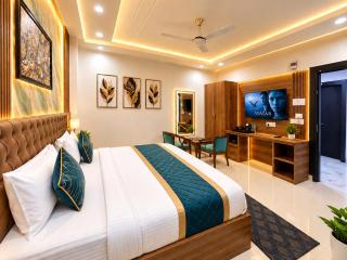 Hotel Ballmont Plaza Aeris Near IGI Delhi Airport - Free Airport Pickup & Drop - 5