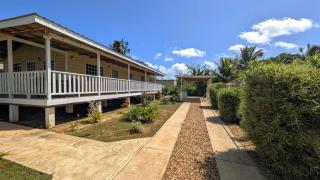 Elenas Modern 2BR Comfy Home - 7