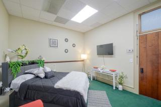 Walkable Main Street Apartment in Princeton! - 0