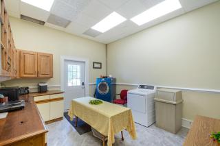 Walkable Main Street Apartment in Princeton! - 3