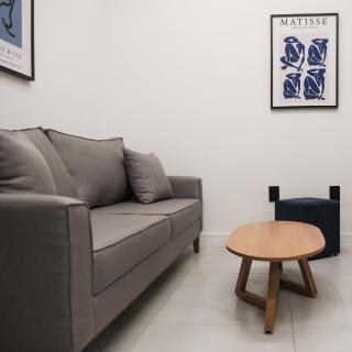 Leonard Hotel - 1