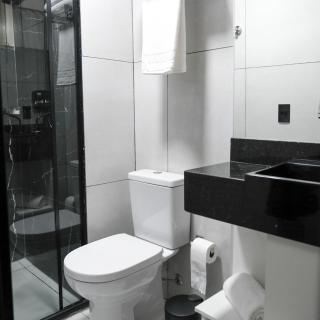 Leonard Hotel - 7