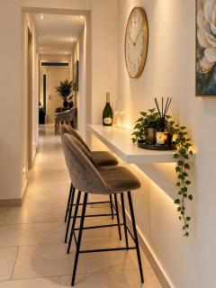 Newly refurbished Stylish 2 Bed Balzan Home - 6
