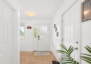Family Corporate 3BR Yard Parking VW Amazon - 8