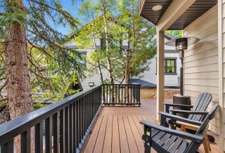 Treehouse on Daly Steps to Main St and Trolley with Heated Driveway - 5