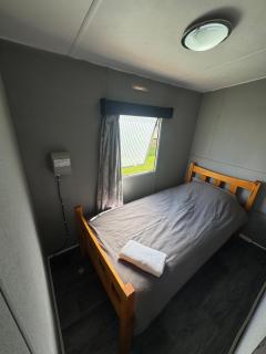 Glamorous Caravan by the sea at Harts, Leysdown - 2