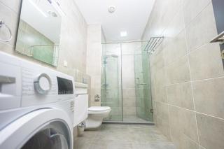 Contemporary Luxury 2 Bedroom, Labone Accra - 1