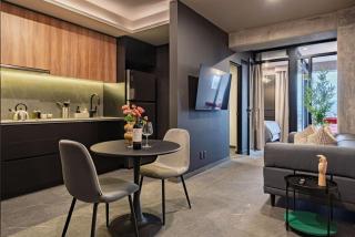 Modern Balcony Suite Near Reforma Gym and Views - 9