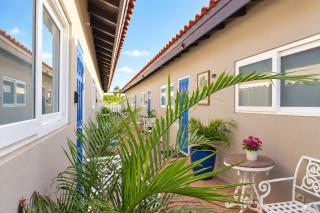Aruba Oasis with Pool King Bed - 2