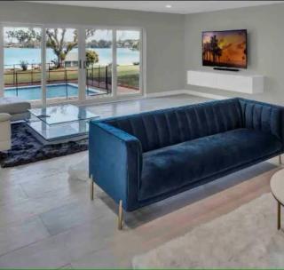 Luxurious 5 Bed Lake House 3 Min from Universal - 3