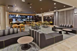 Courtyard by Marriott Fayetteville - 7