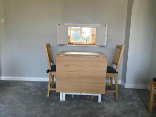Surrey Retreat - 3