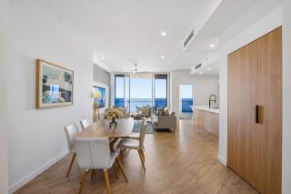 Chevron Renaissance 3 Bedroom Executive Sub Penthouse - 6