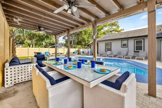 Heated Pool • Mini Golf • Arcade • Karaoke • Grill - 9