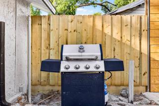 Heated Pool • Mini Golf • Arcade • Karaoke • Grill - 2