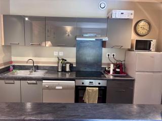 Appartement spacieux avec terrasse - 6 pers. - FR-1-758-50 - 1