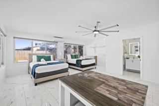 The Bradenton Estate: Pool, Pickleball, Mini-Golf & Jacuzzi - 7