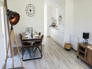 Charming Chalet Near Efteling - 5