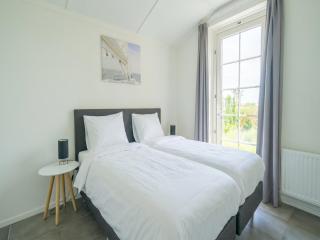 Holiday Home in Uitdam near Markermeer - 2