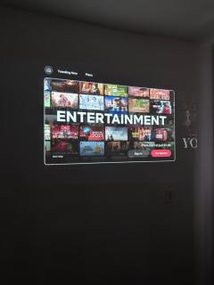 Cozy Downtown Room - Projector - Workspace - 6