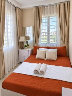 Lipa City Getaway Bright & Modern 3BR - 6
