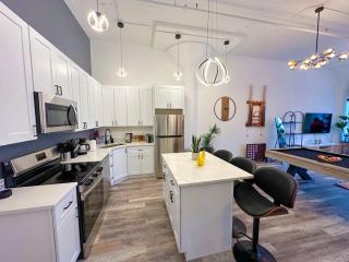 Luxury 6BR Suite Group Stay in McCormick - Sleeps 12 - 7