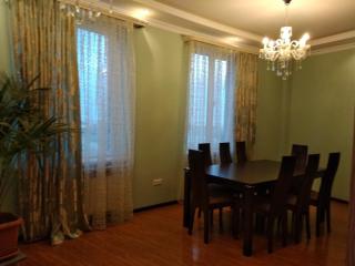 Superb Apartment on Kirk Kerkorian Street - 7