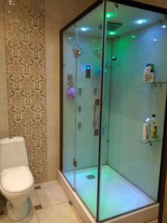 Superb Apartment on Kirk Kerkorian Street - 4