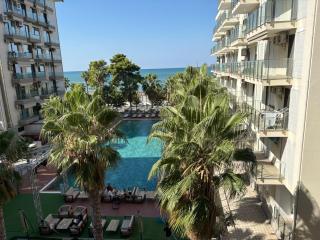 Golden Palm Residence - 1