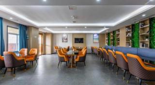 VX Hotel Wuhan Optics Valley Yangjia Bay Metro Station - 2