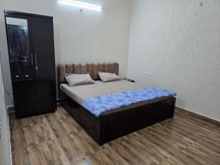 Cozy 2BHK Flat Family Friendly - 8