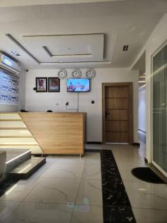 Alfromart Hotel and Suites - 1