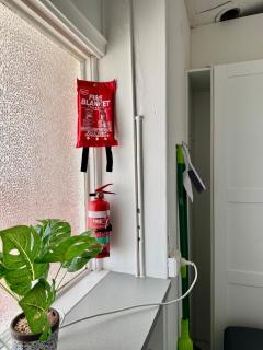 Comfy family home-15 mins to CBD & beach - 8