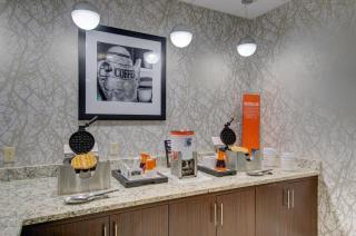 Hampton Inn & Suites Boston/Stoughton, Ma - 1