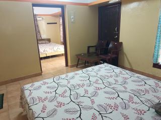Kutralam Home Stay Family Nest - 4