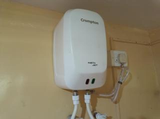 Kutralam Home Stay Family Nest - 1